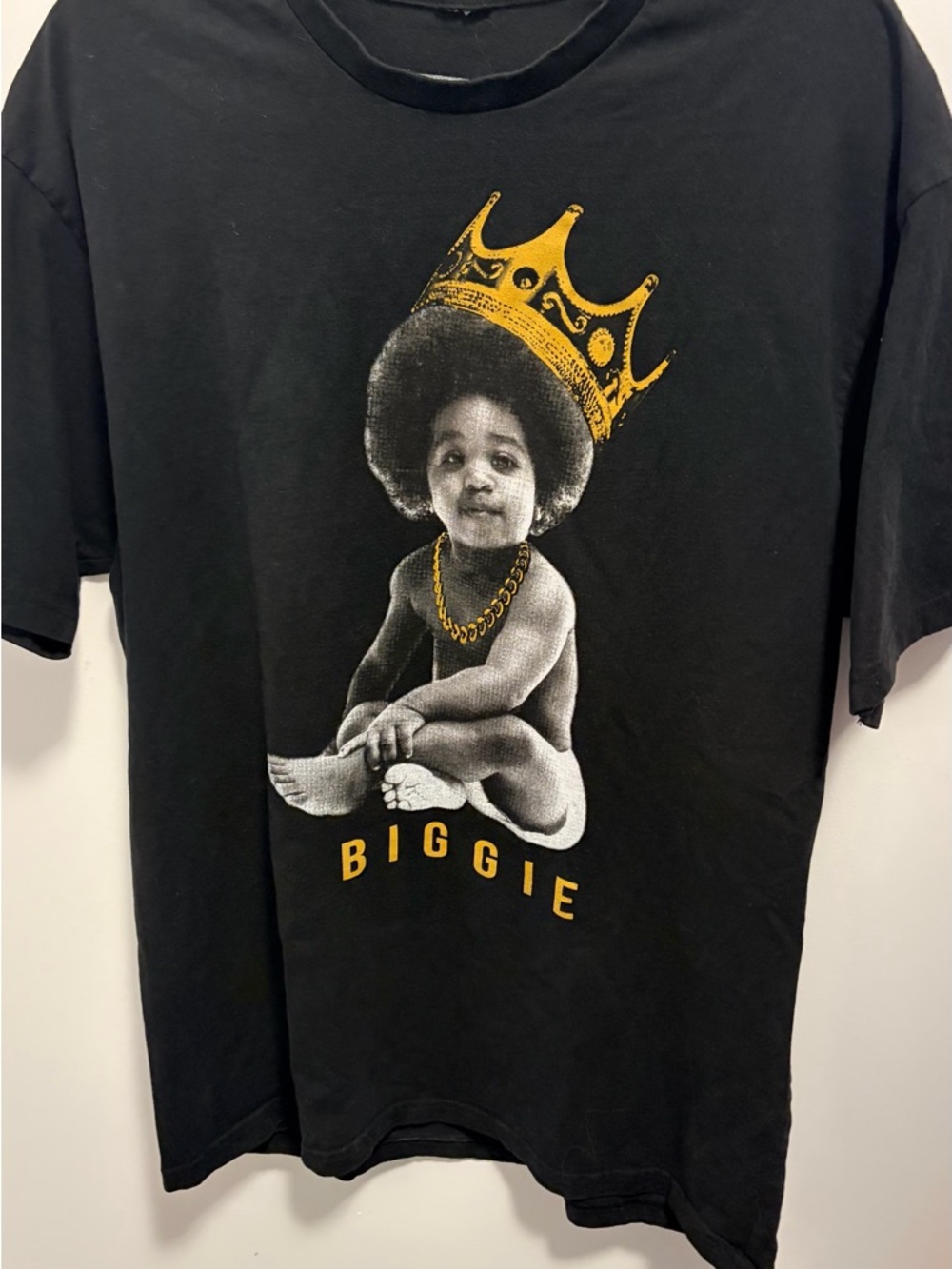 Biggie Crown Graphic Tee in Black and Gold